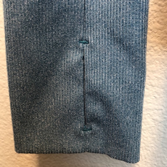 Nike Women's Running Long Sleeve Reflective Sweater Size XS - Picture 4 of 6